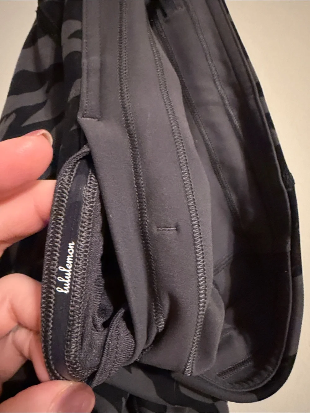 Lululemon Invigorate High-Rise Crop 23